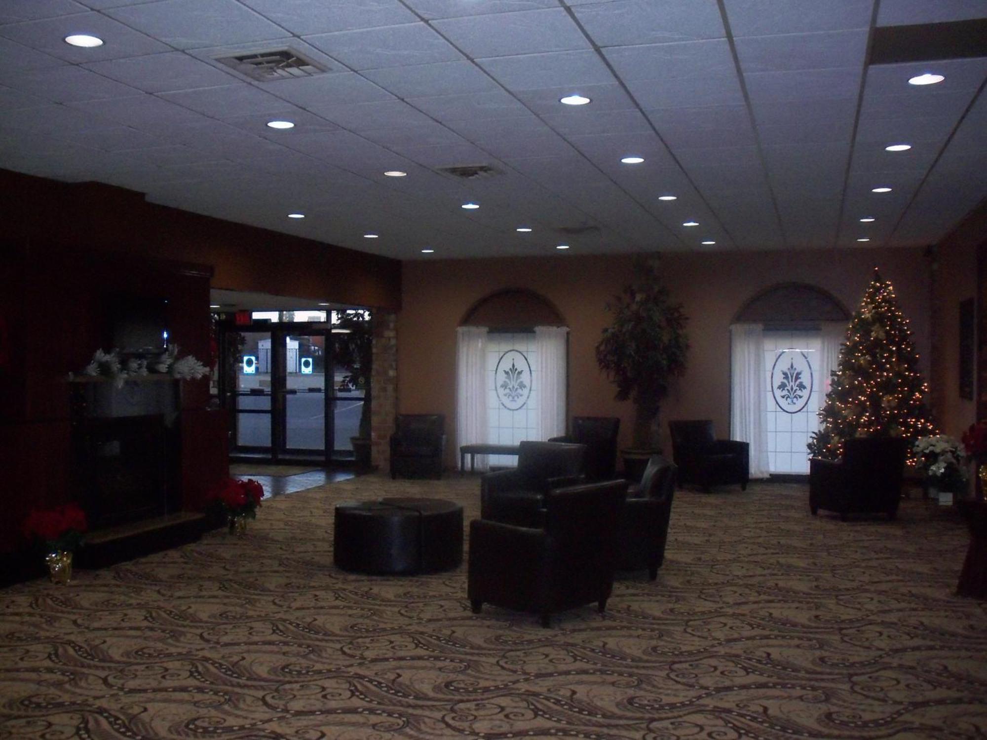 Gladstone Inn And Suites Jamestown Extérieur photo