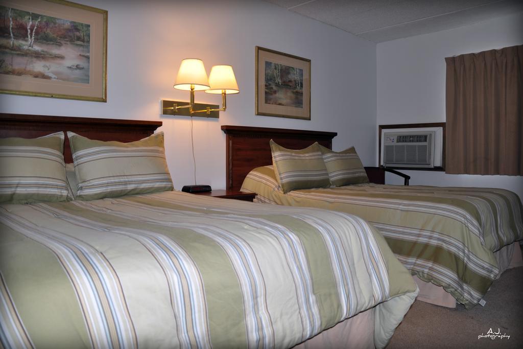 Gladstone Inn And Suites Jamestown Extérieur photo