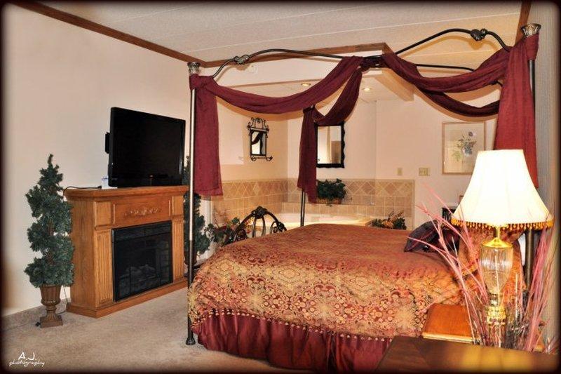 Gladstone Inn And Suites Jamestown Extérieur photo