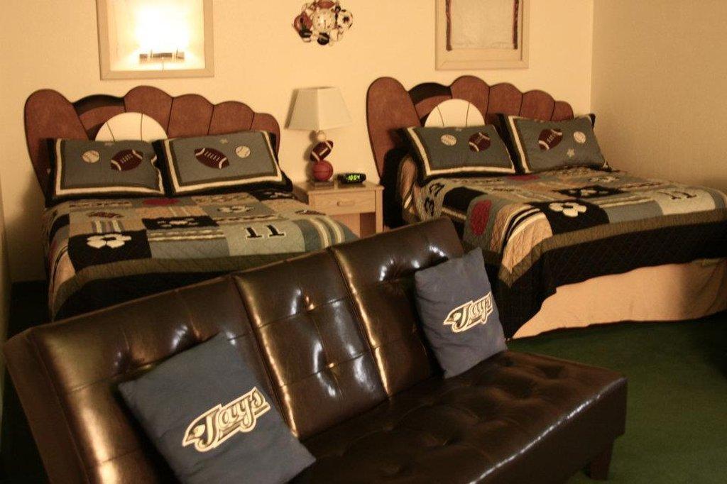 Gladstone Inn And Suites Jamestown Extérieur photo