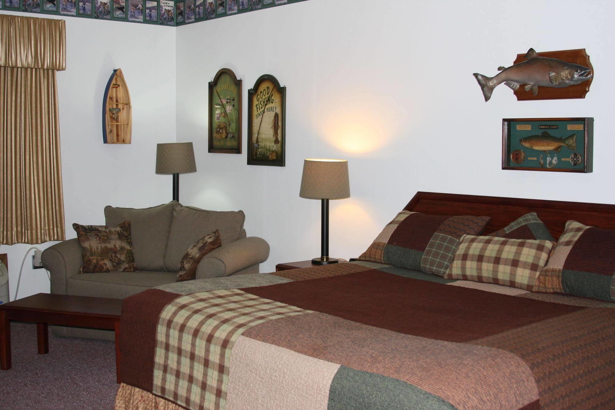 Gladstone Inn And Suites Jamestown Extérieur photo